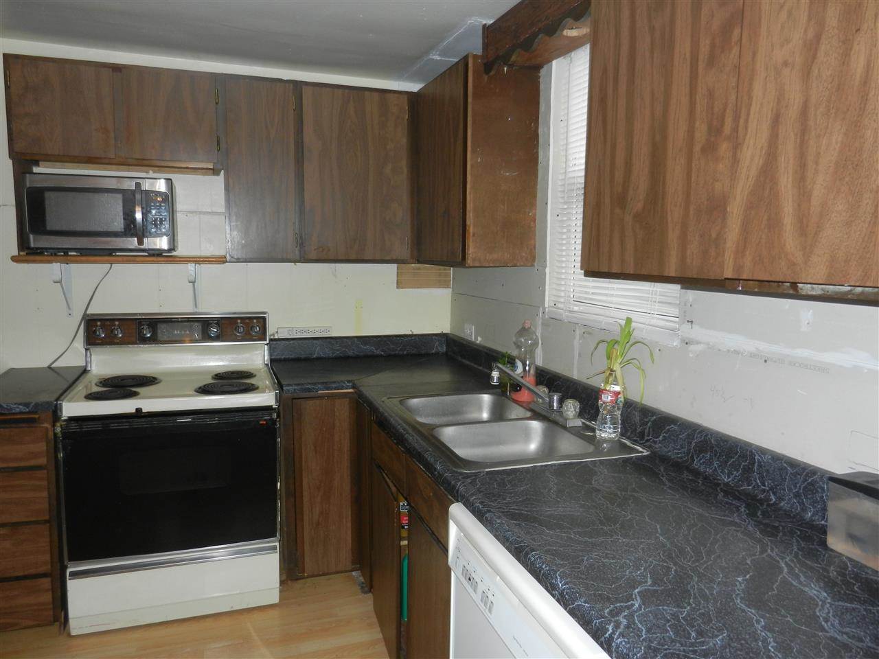 1221 E 12TH Ave - Photo 5