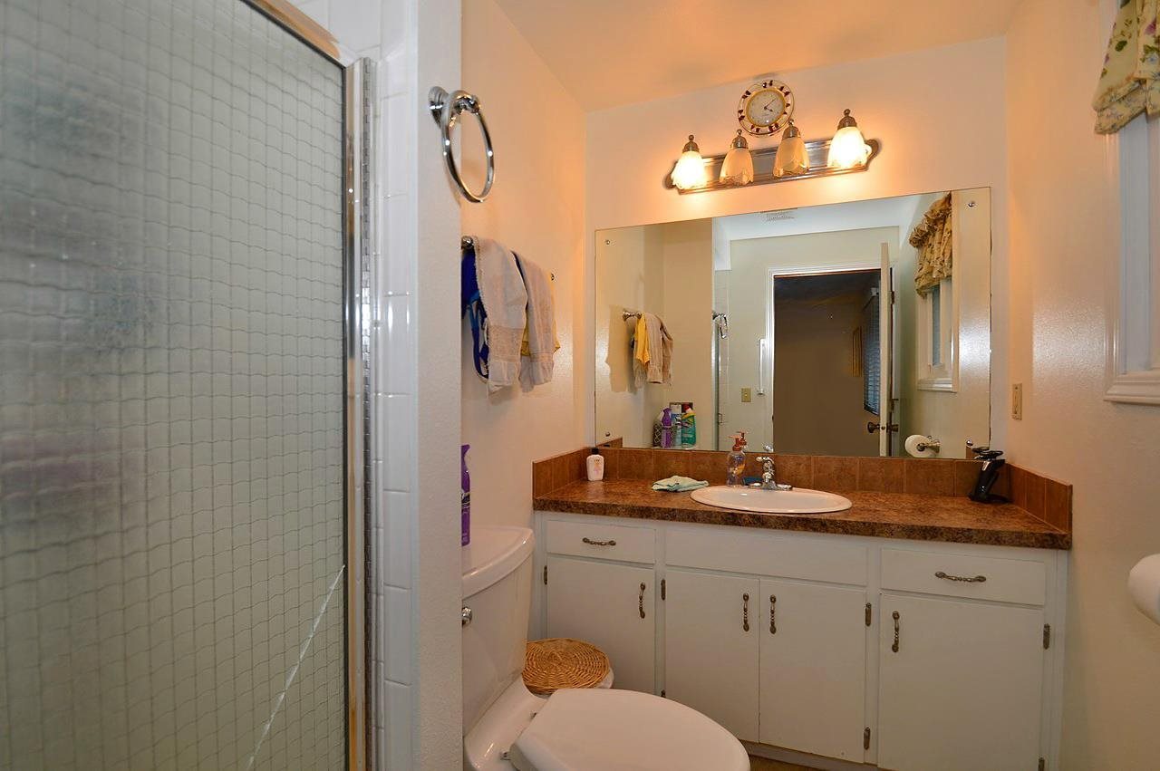 2712 E 38th Ave - Photo 4