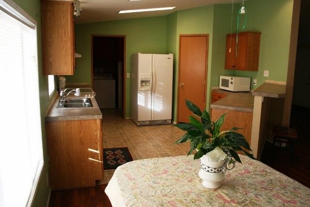 3110 E Chattaroy Rd - Photo 7