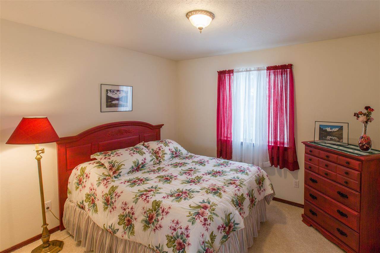 8002 E Woodland Park Dr - Photo 11