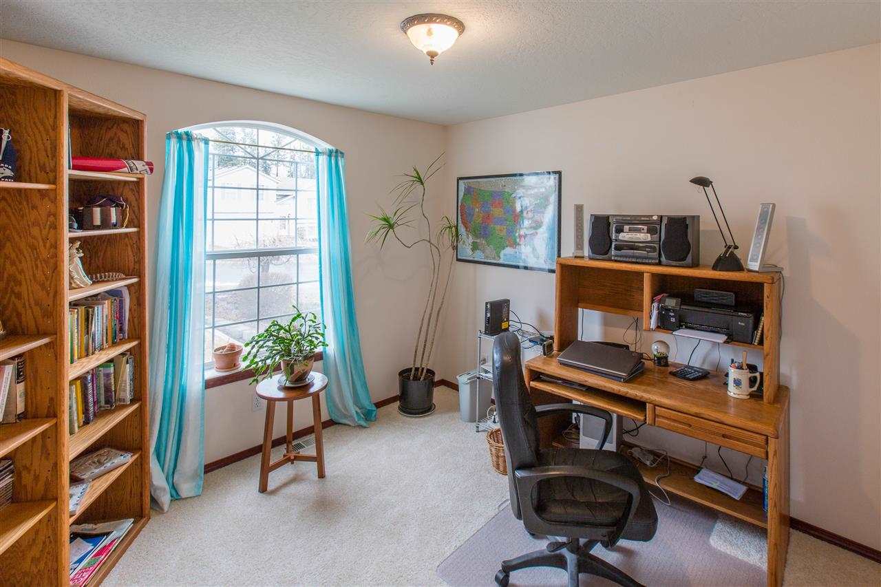 8002 E Woodland Park Dr - Photo 12