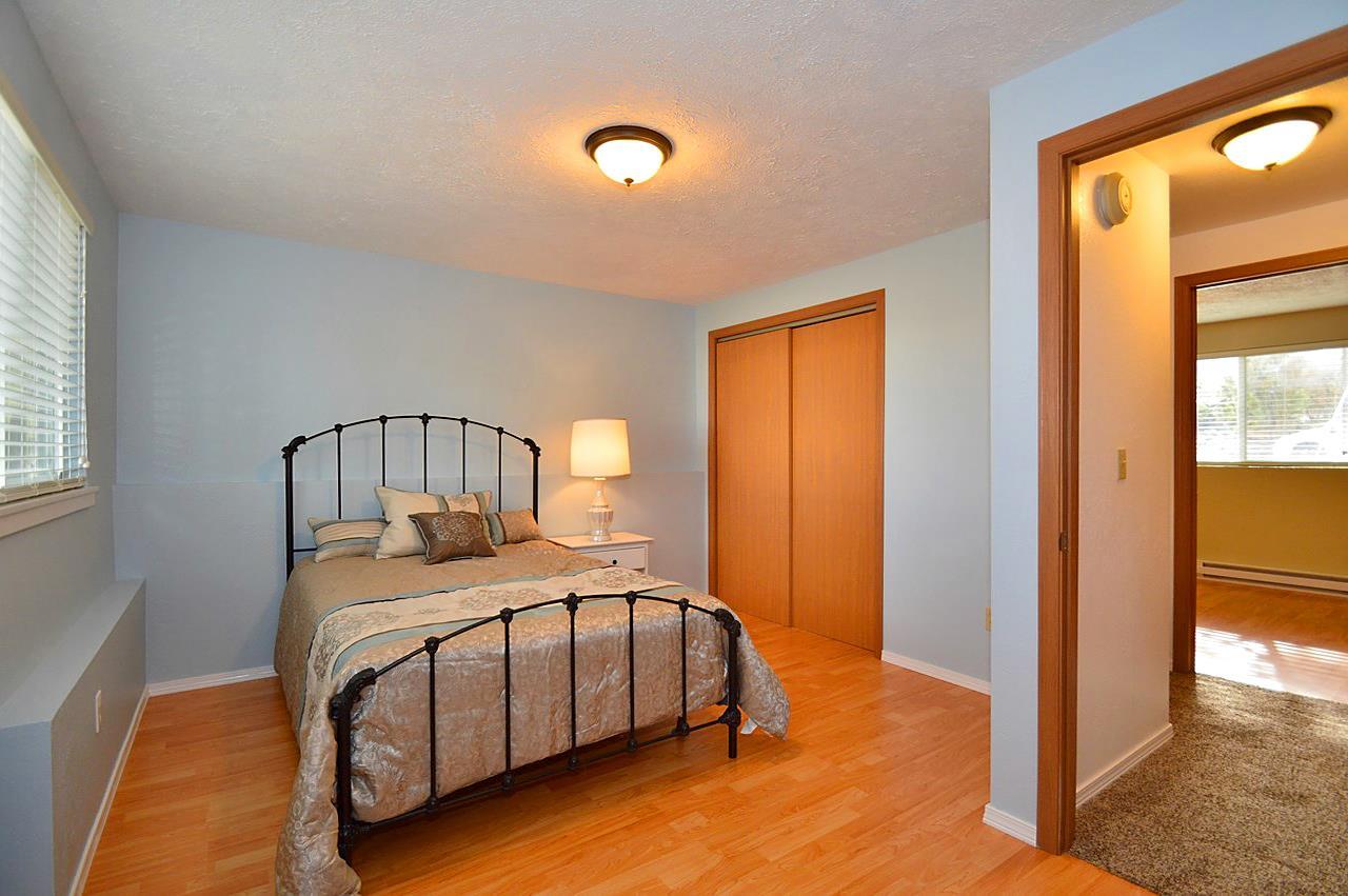 3221 E 24th Ave - Photo 11