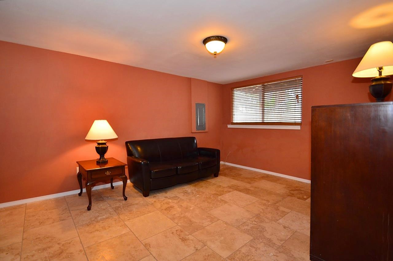 3221 E 24th Ave - Photo 14