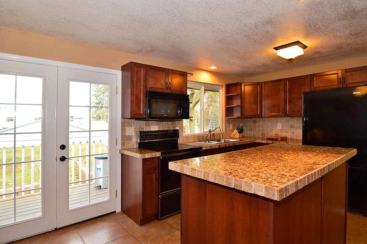 3221 E 24th Ave - Photo 5
