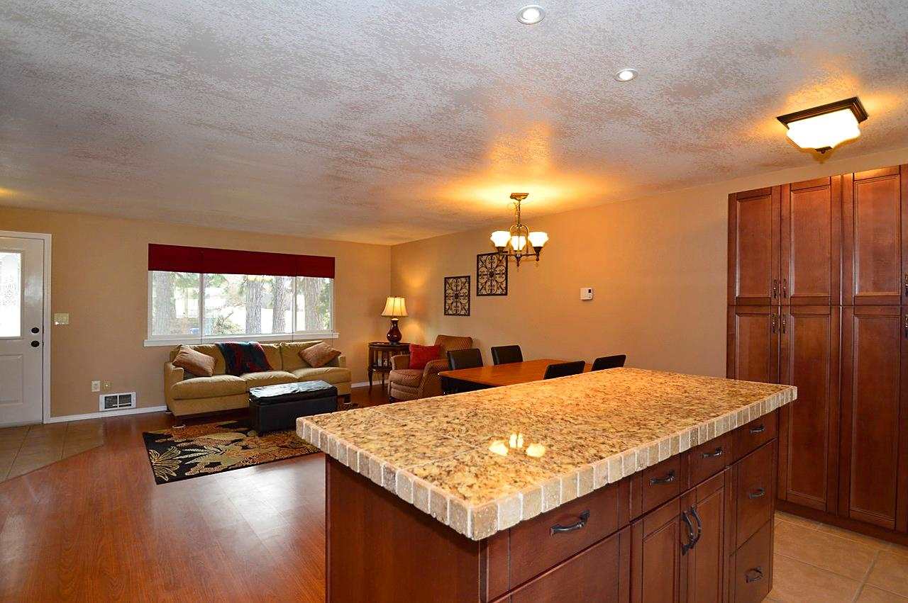 3221 E 24th Ave - Photo 6