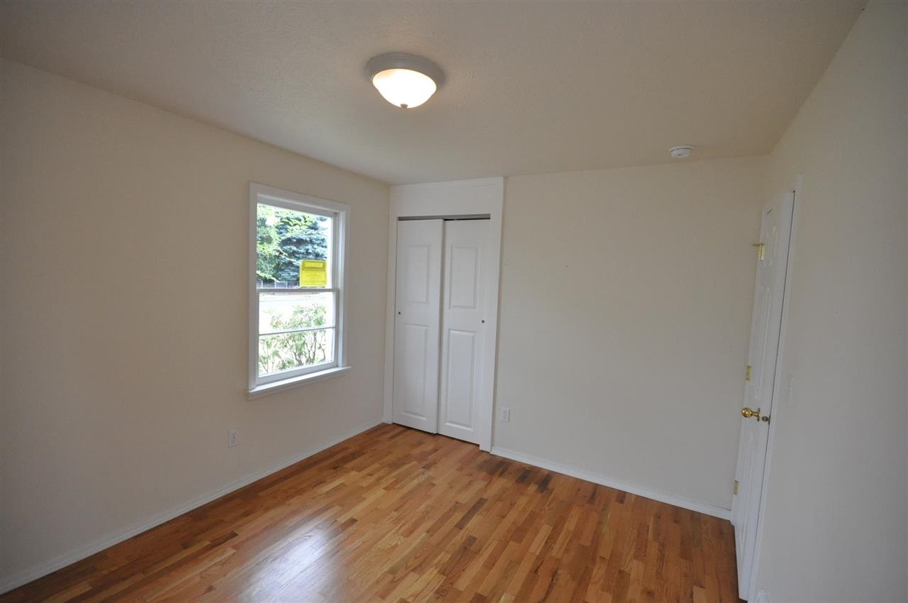 2208 E LONGFELLOW Ave - Photo 5