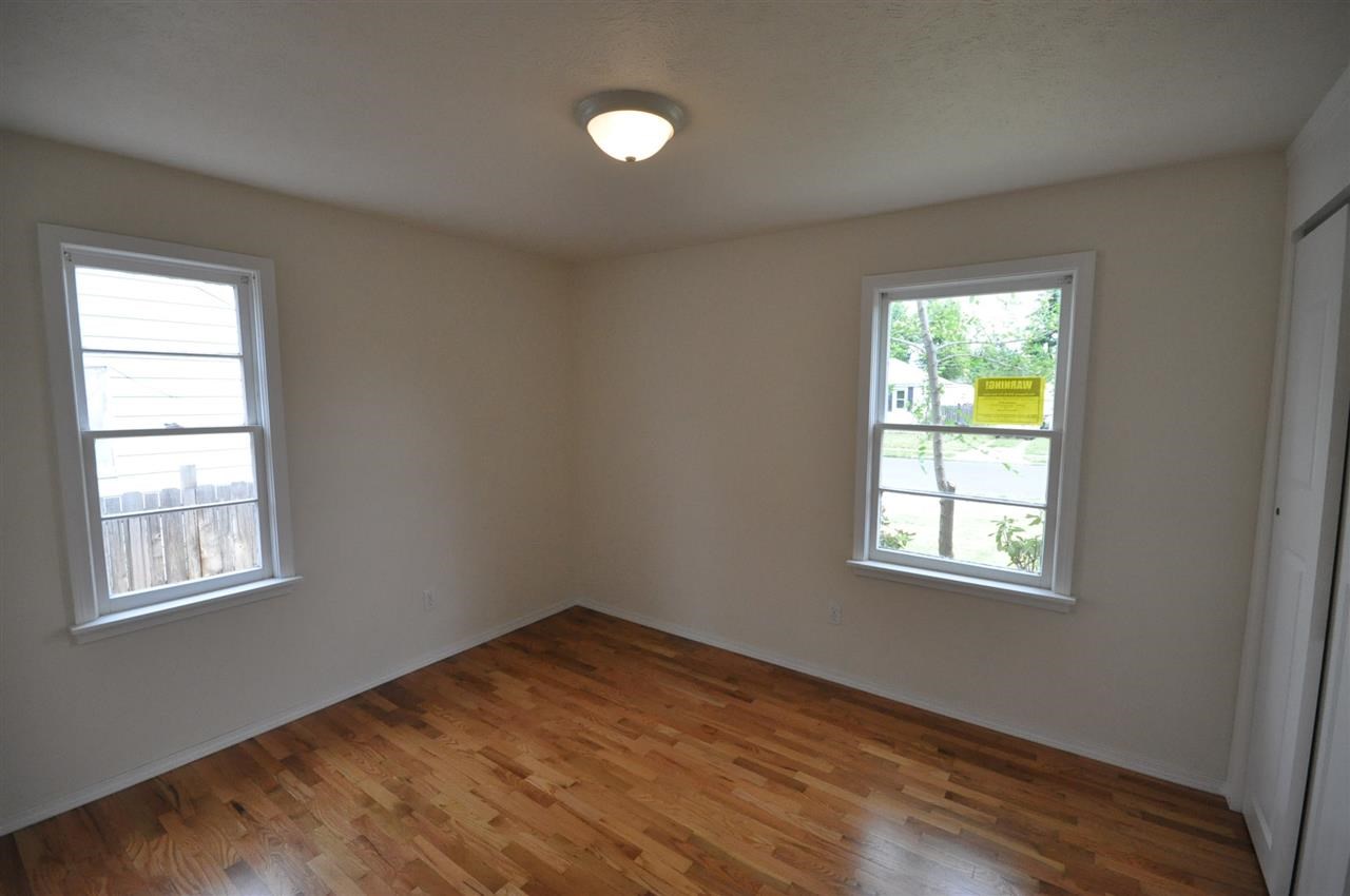 2208 E LONGFELLOW Ave - Photo 6