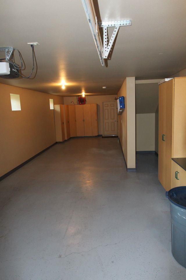 408 S Hemlock St - Photo 10