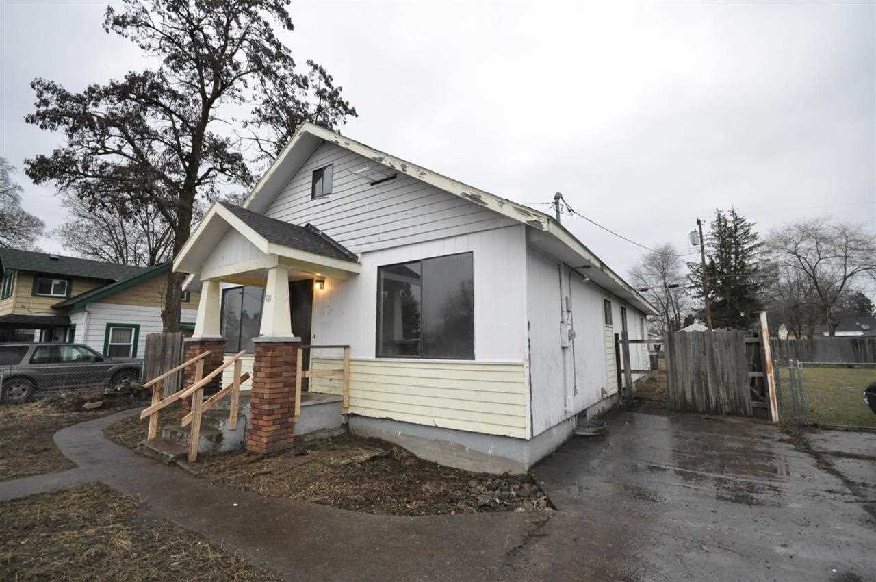 911 E QUEEN Ave - Photo 17
