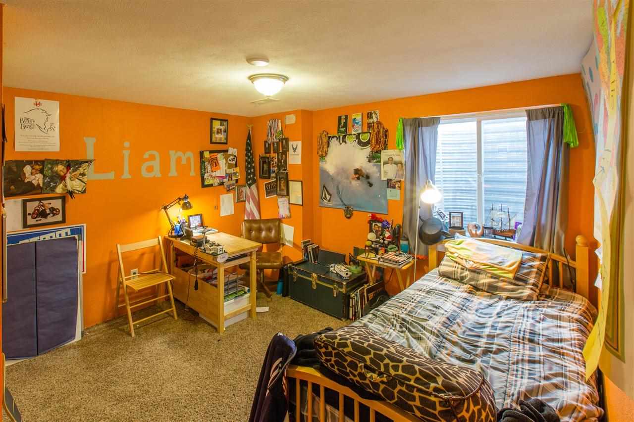 13204 E 11th Ave - Photo 17