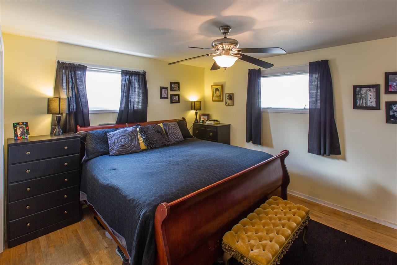 13204 E 11th Ave - Photo 10