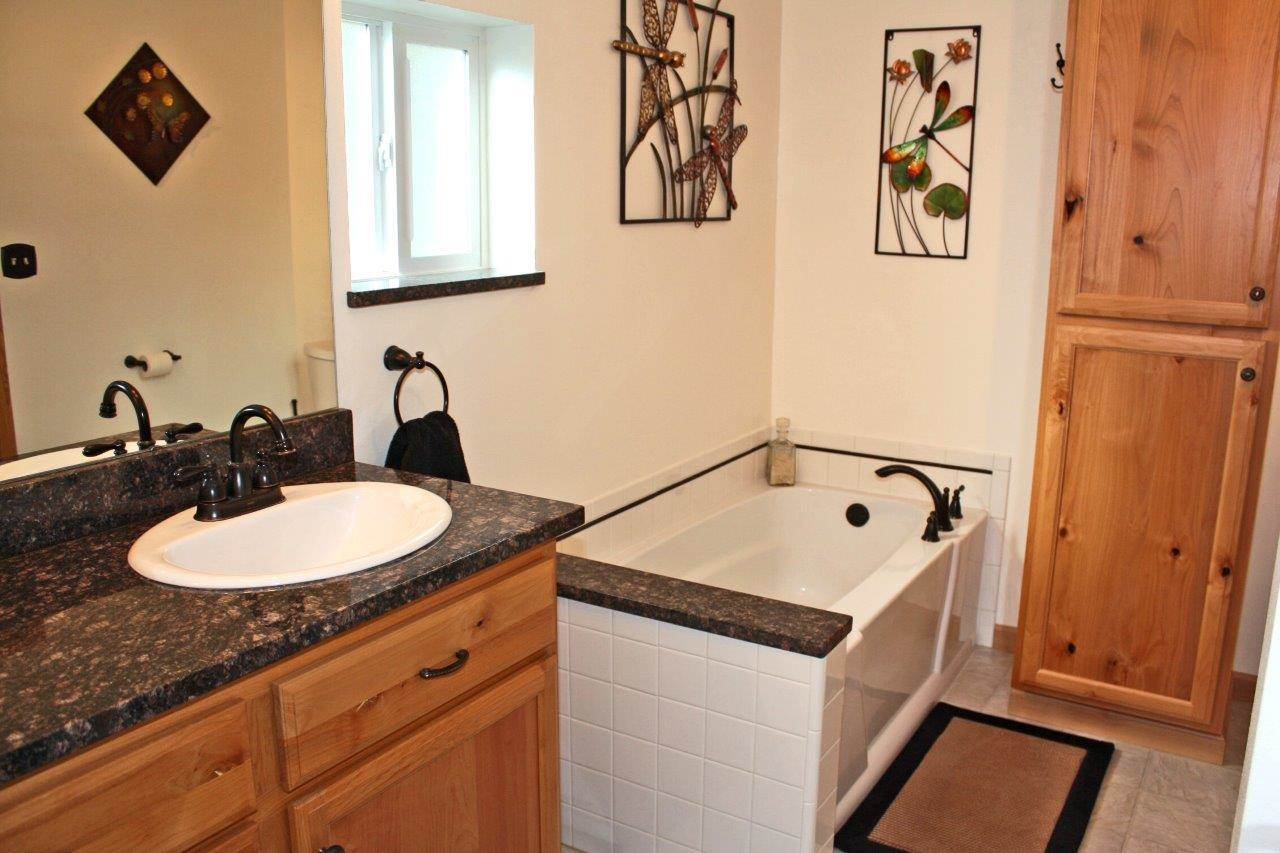 15719 N Koth Rd - Photo 7