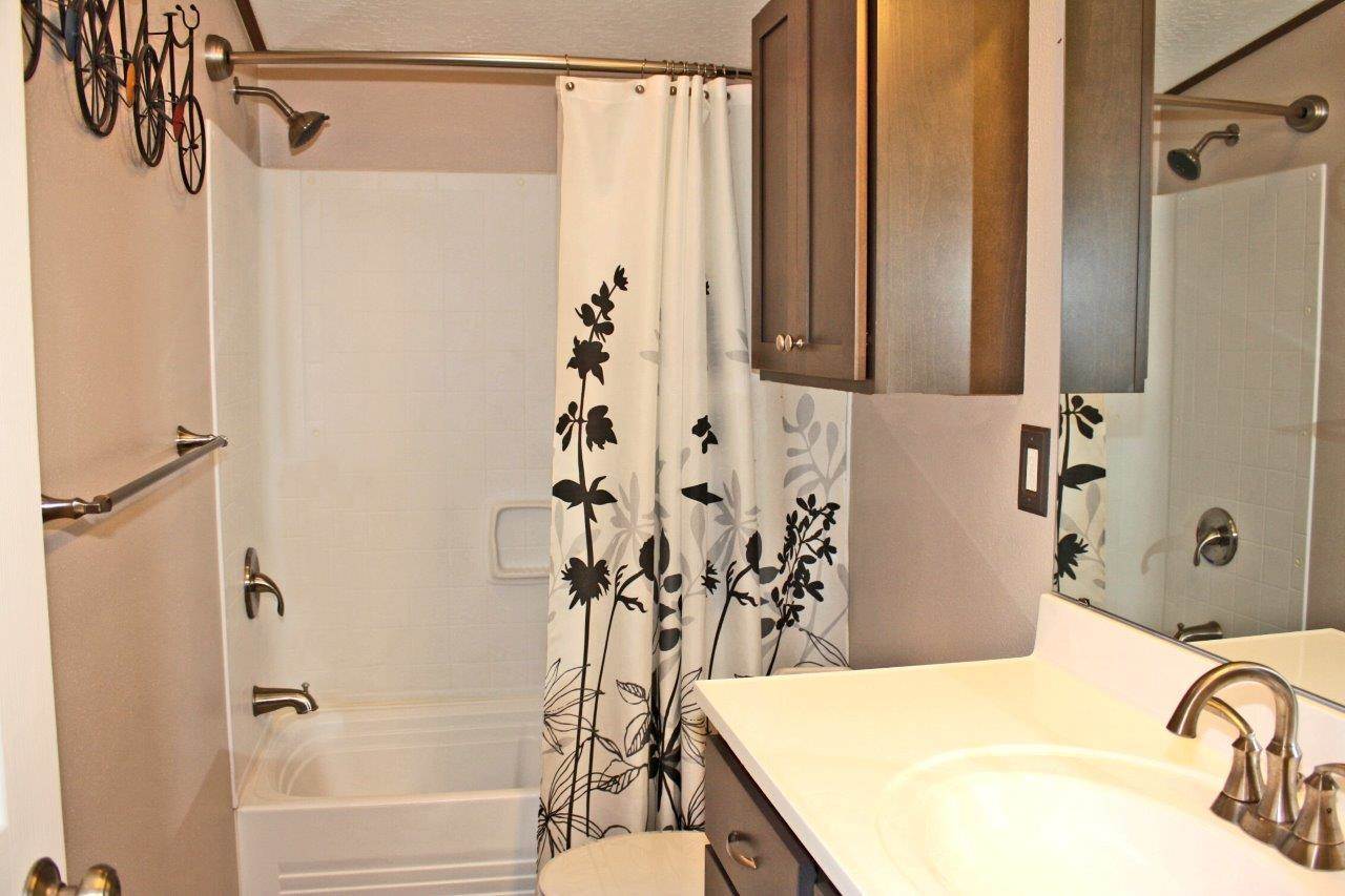 15719 N Koth Rd - Photo 10