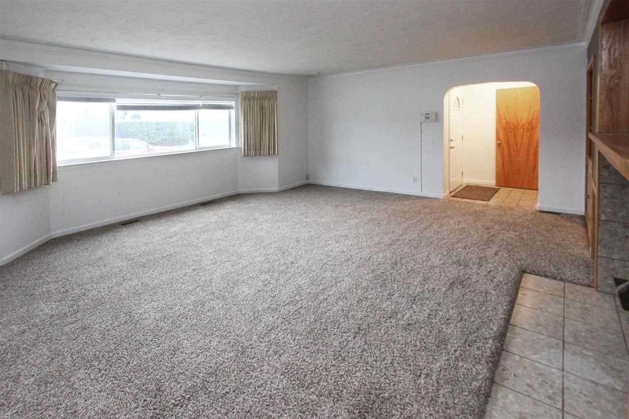 13523 E 3rd Ave - Photo 7