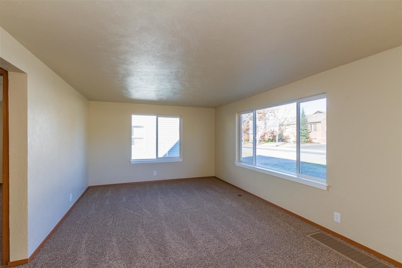 2509 W Rowan Ave - Photo 4