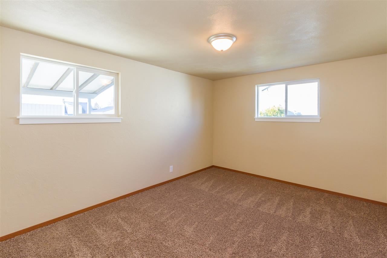2509 W Rowan Ave - Photo 9