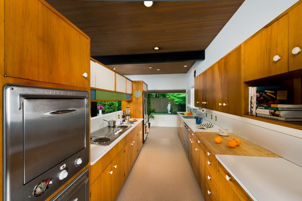 431 E 16th - Photo 13