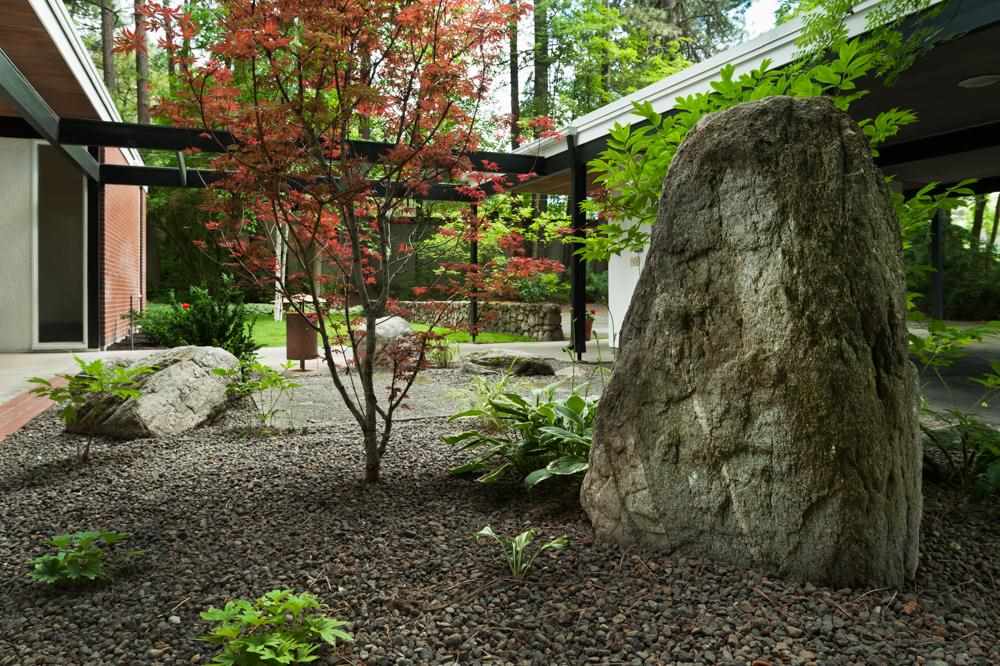 431 E 16th - Photo 8