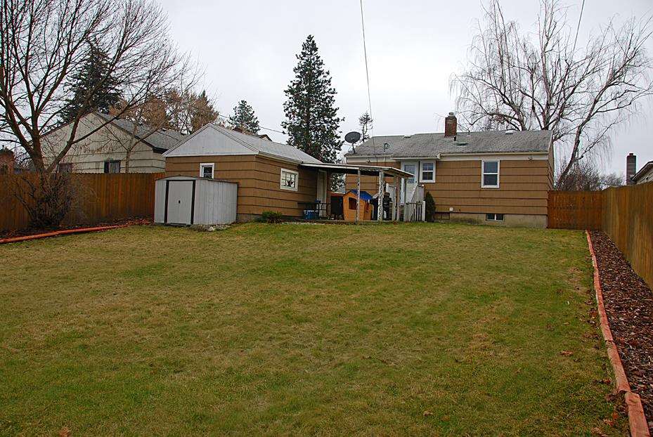 3223 E 20th Ave - Photo 19