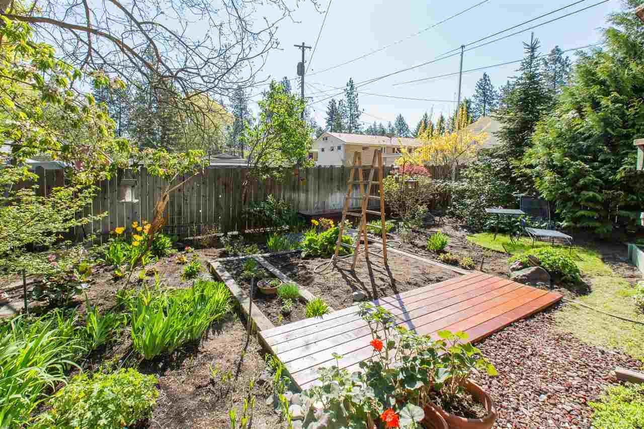 1421 S DIVISION St - Photo 14