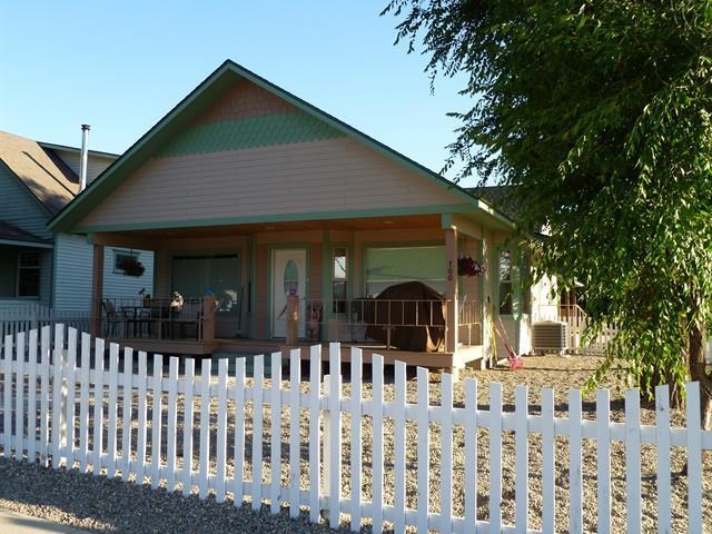 700 W 1st St - Photo 4