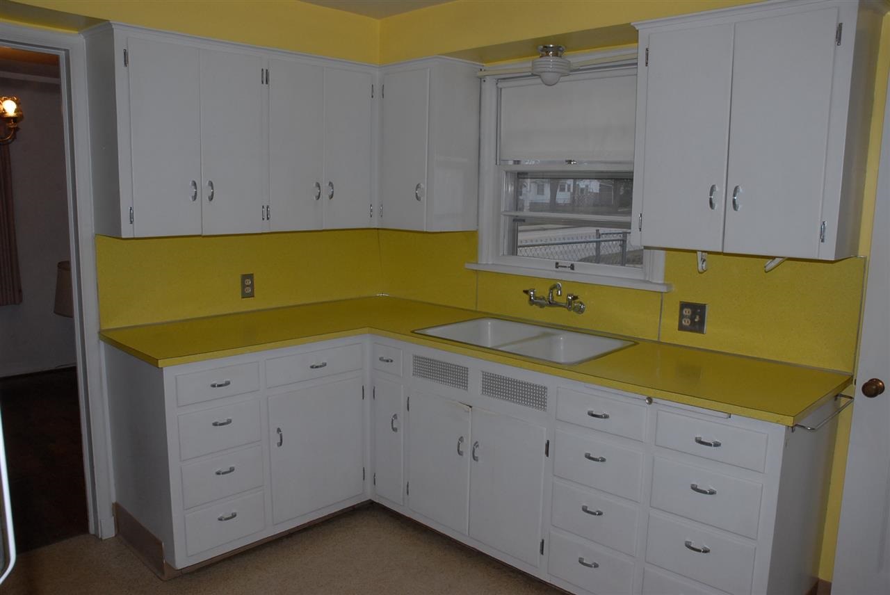 2528 W Walton Ave - Photo 10