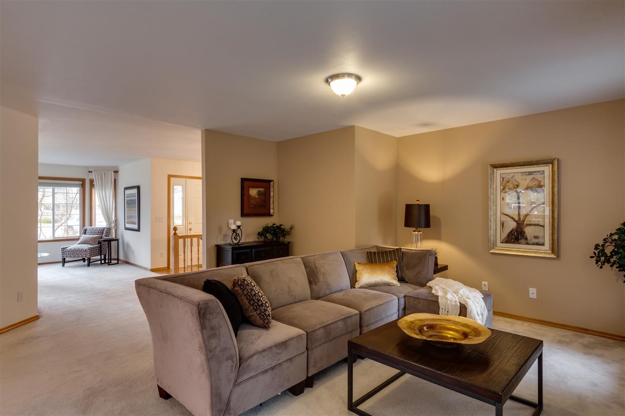4103 S Dearborn Ct - Photo 4