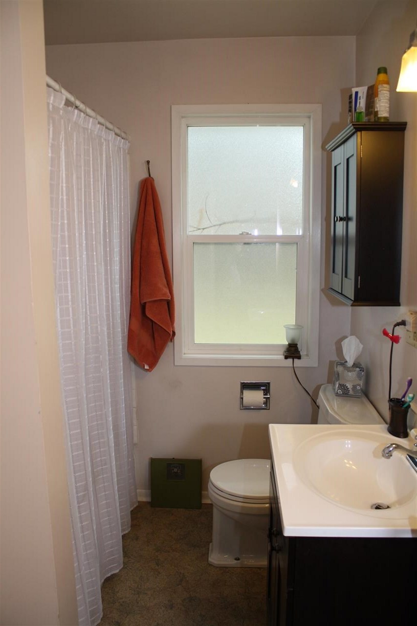 220 E 16TH - Photo 11