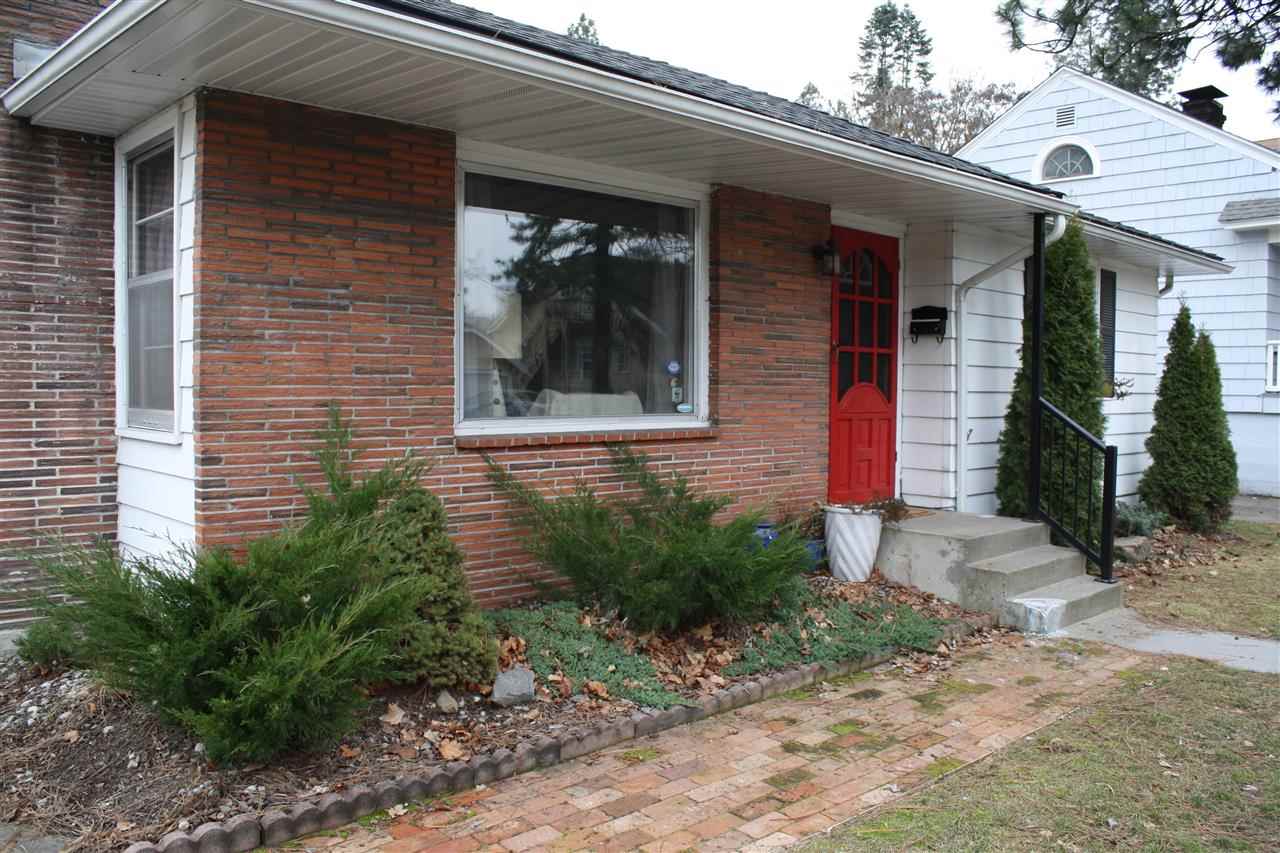 220 E 16TH - Photo 13