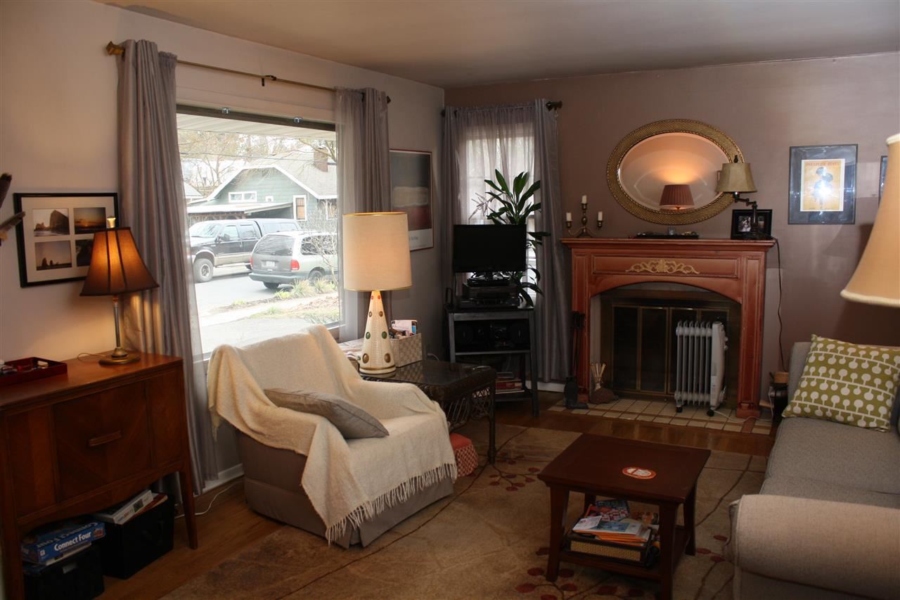 220 E 16TH - Photo 4