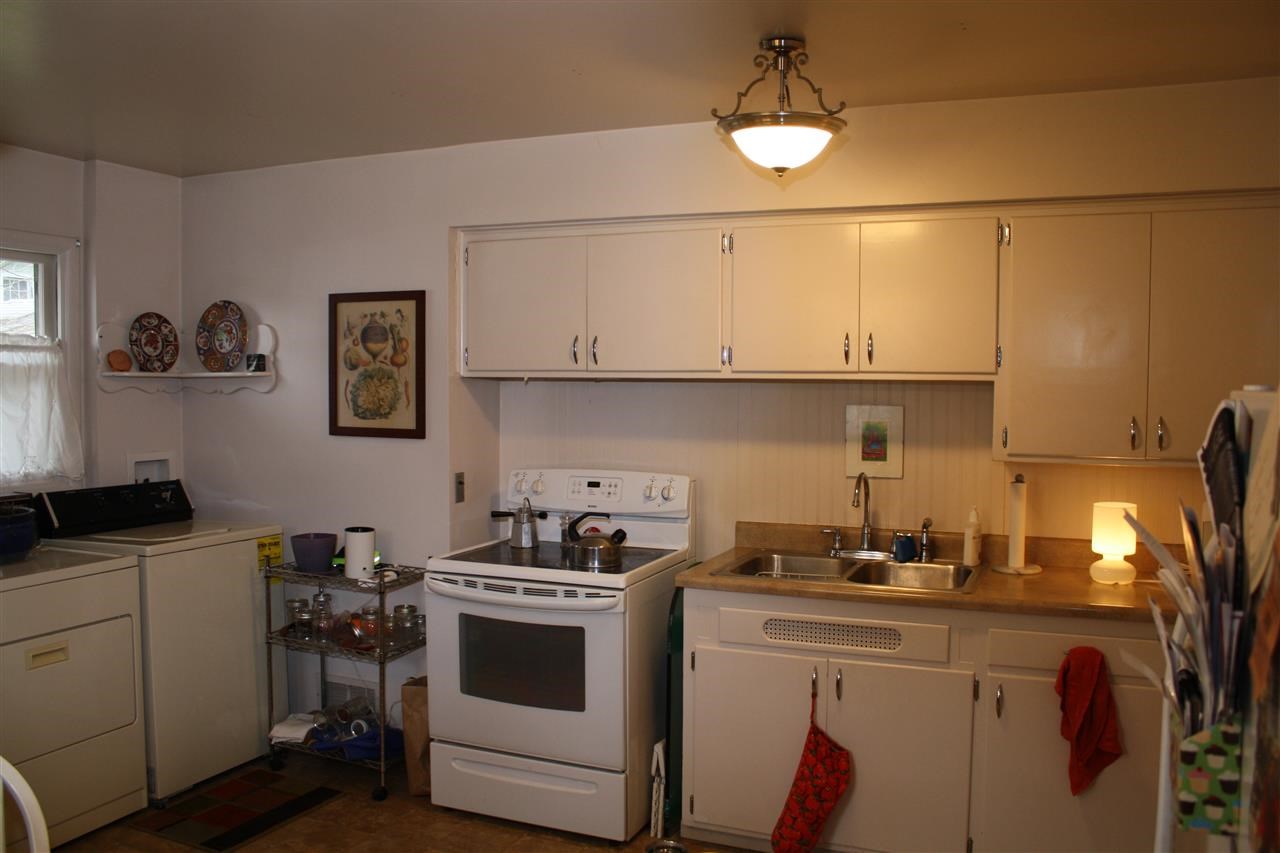 220 E 16TH - Photo 6