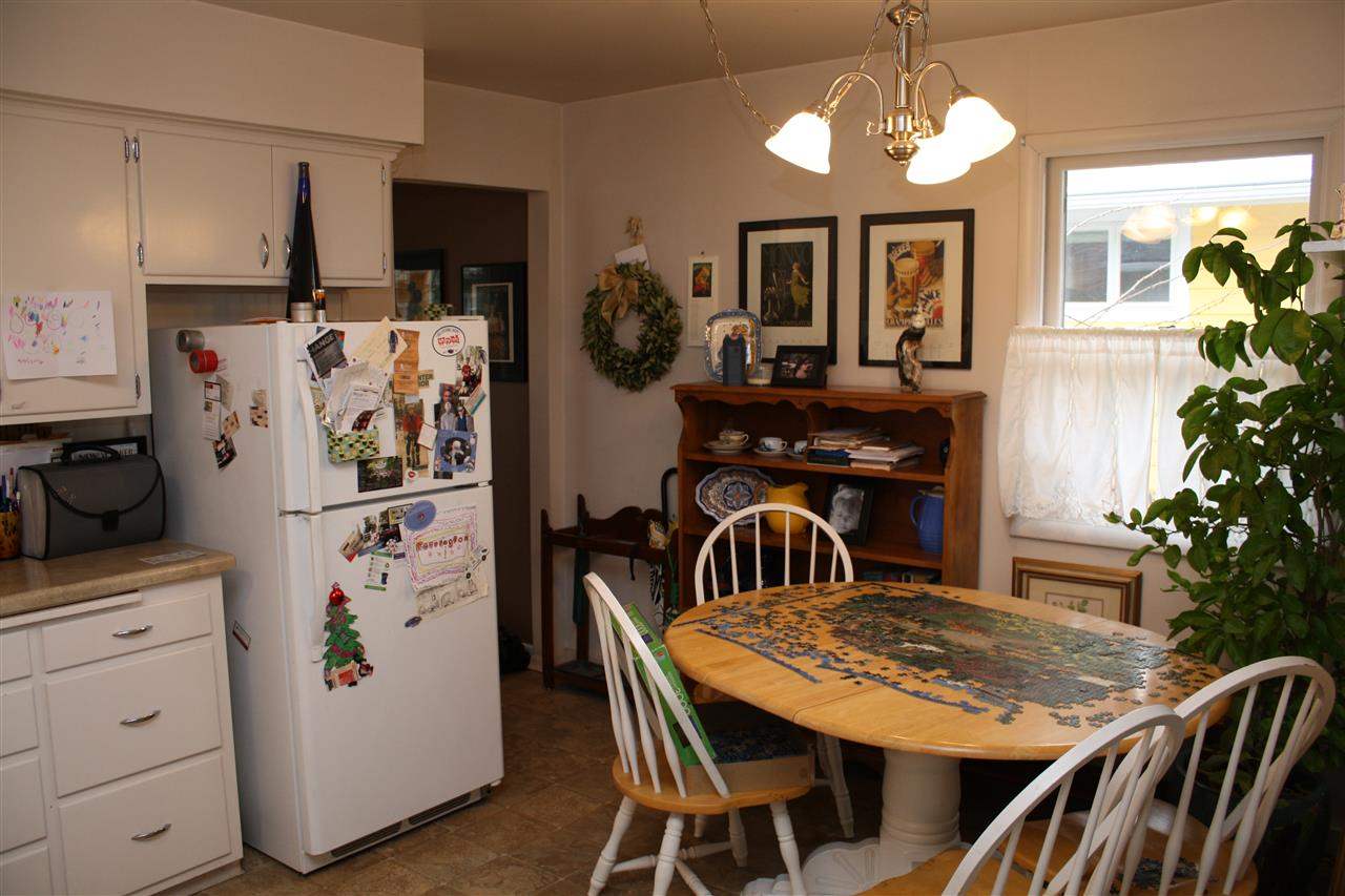 220 E 16TH - Photo 8