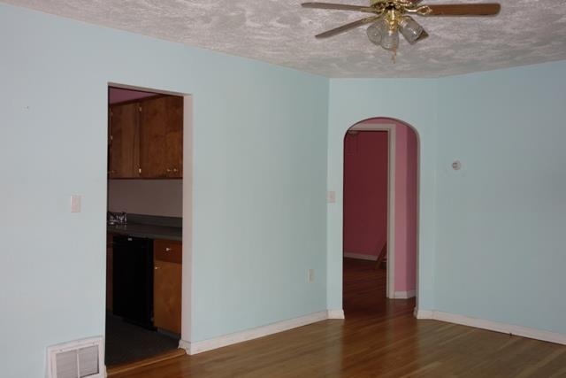 1410 N Locust Rd - Photo 9