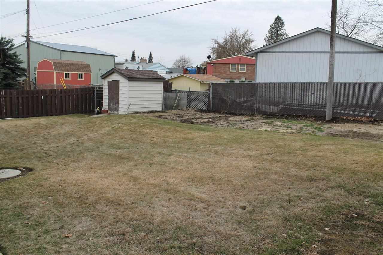 5815 N G St - Photo 17