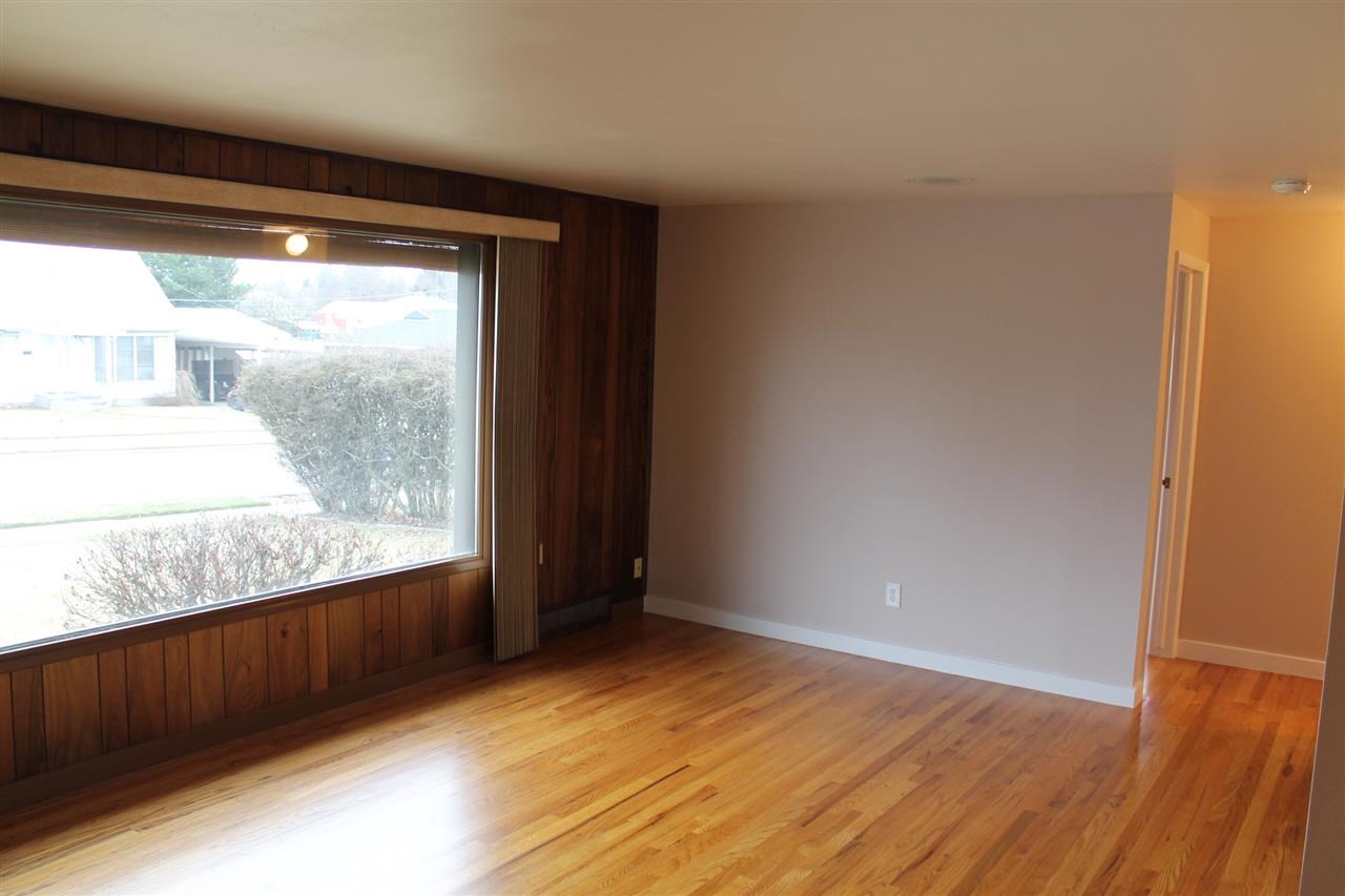 5815 N G St - Photo 4