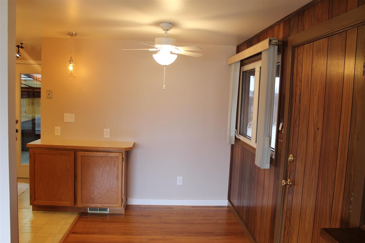 5815 N G St - Photo 8
