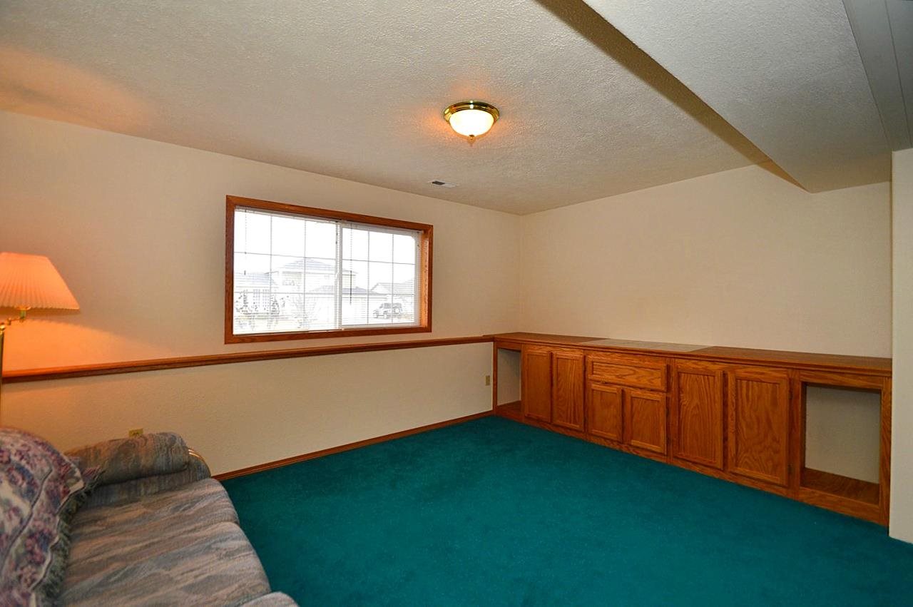 1422 E Houghton - Photo 11