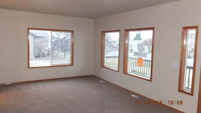 18716 E 8th Ave - Photo 4