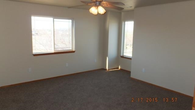 18716 E 8th Ave - Photo 5