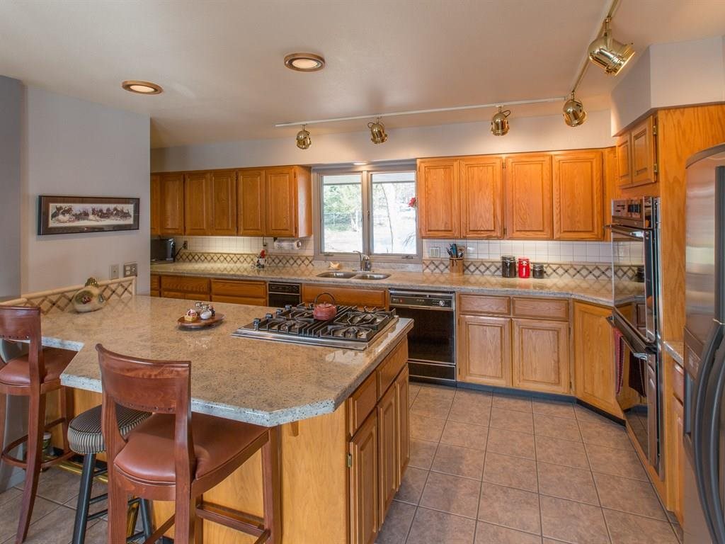 12907 W Meadowview Ln - Photo 5