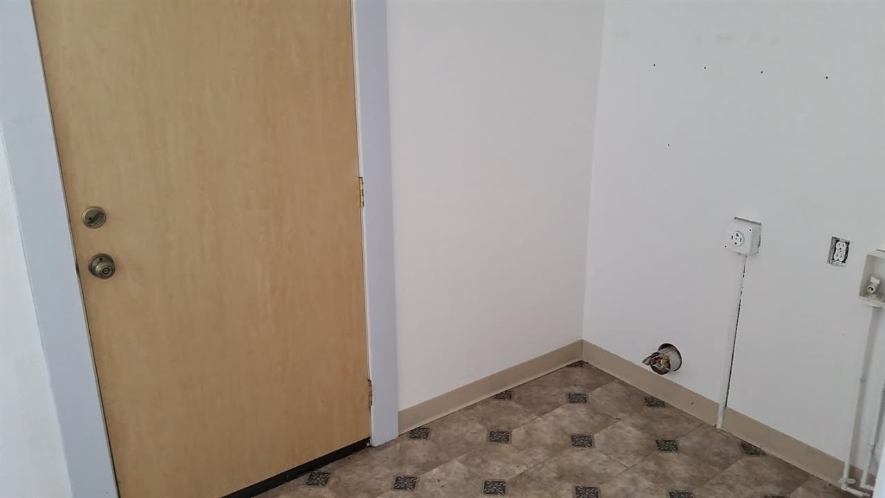 1814 W Spofford Ave - Photo 15