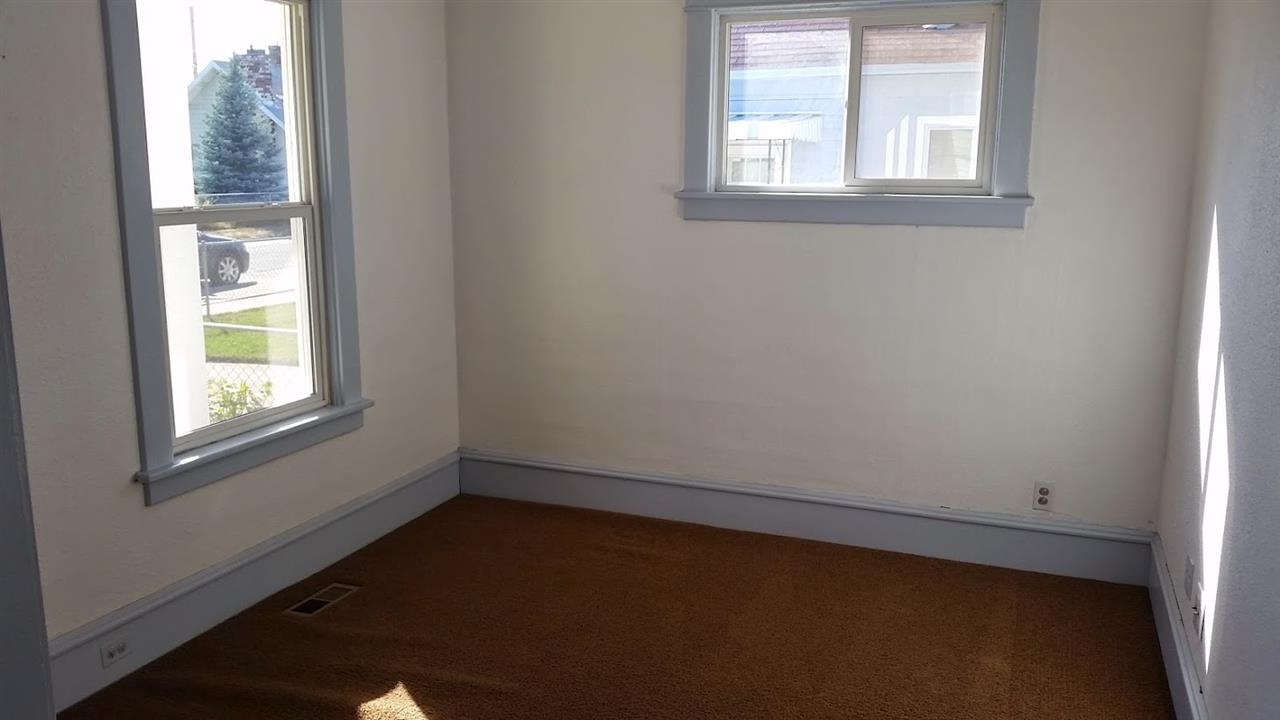 1814 W Spofford Ave - Photo 4