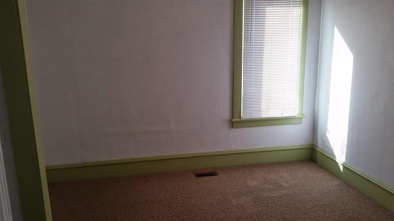 1814 W Spofford Ave - Photo 10