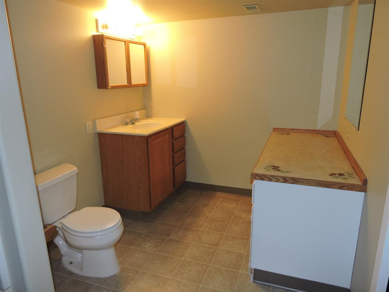9 N Holiday Rd - Photo 13