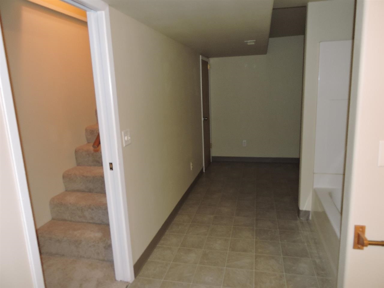 9 N Holiday Rd - Photo 15