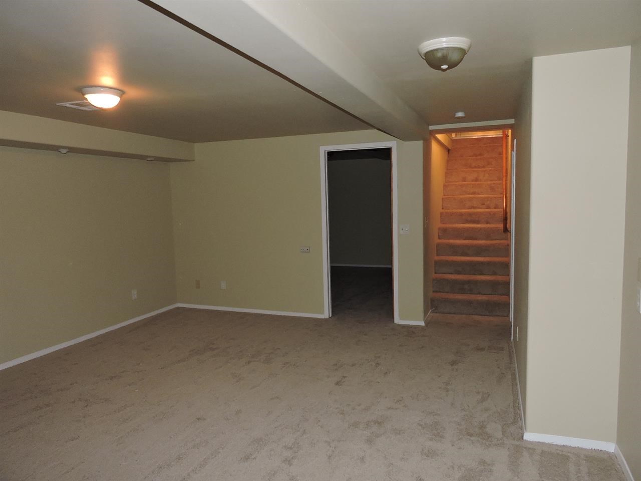 9 N Holiday Rd - Photo 16