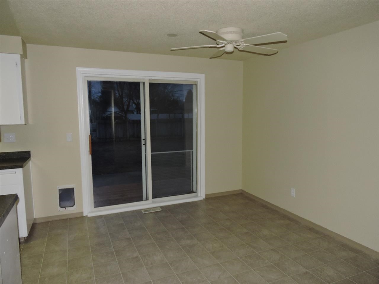 9 N Holiday Rd - Photo 18