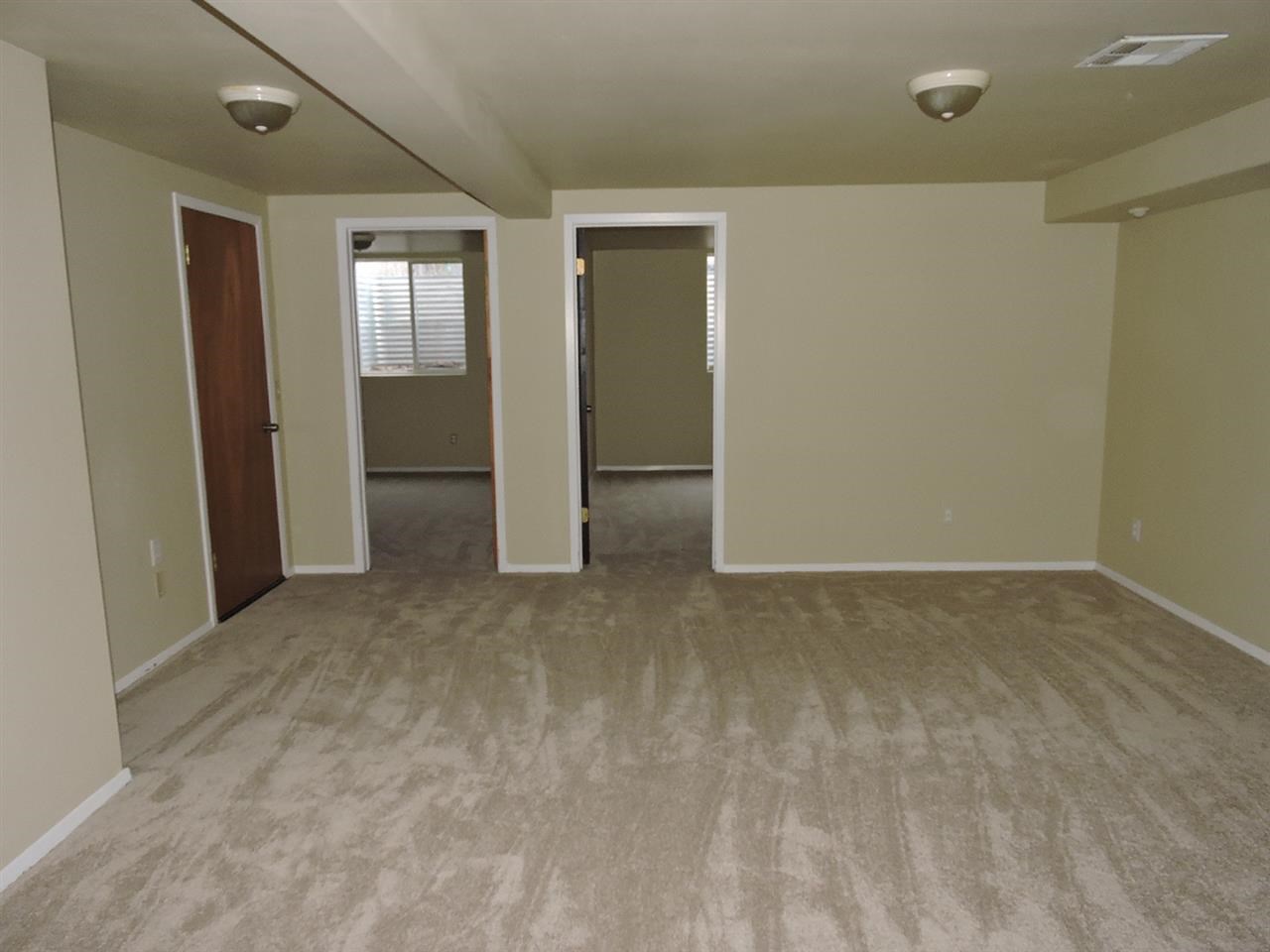 9 N Holiday Rd - Photo 5