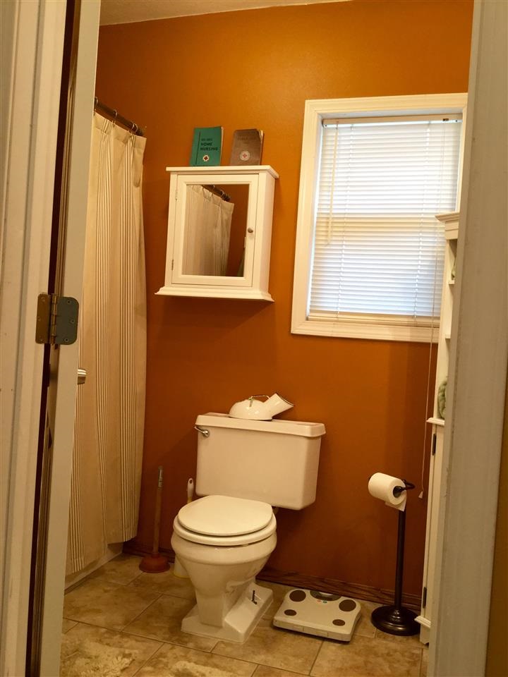 903 E Bridgeport Ave - Photo 9
