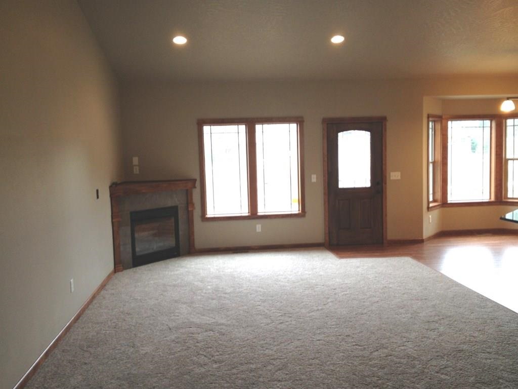 1435 W Marc Dr - Photo 4